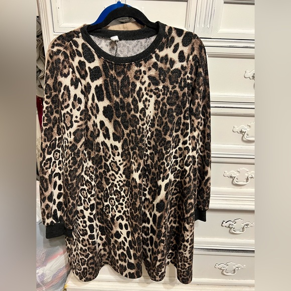 Really cute A Line Dress in Leopard print. Very comfy. Only worn about twice - Picture 2 of 5